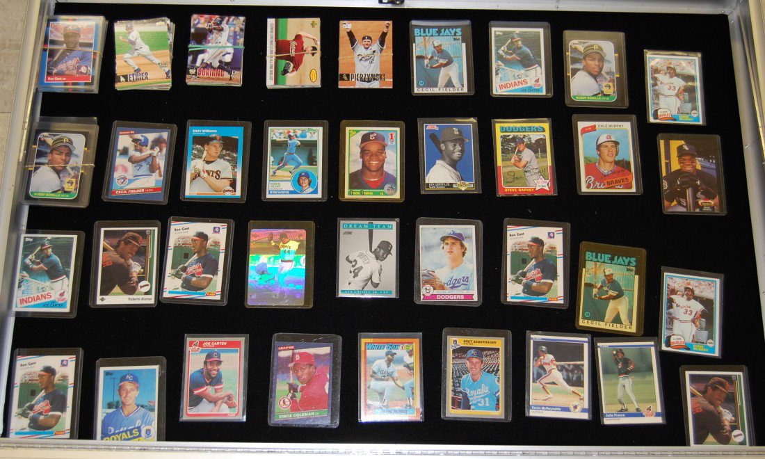 128 Baseball cards - 70's, 80's and early 90's