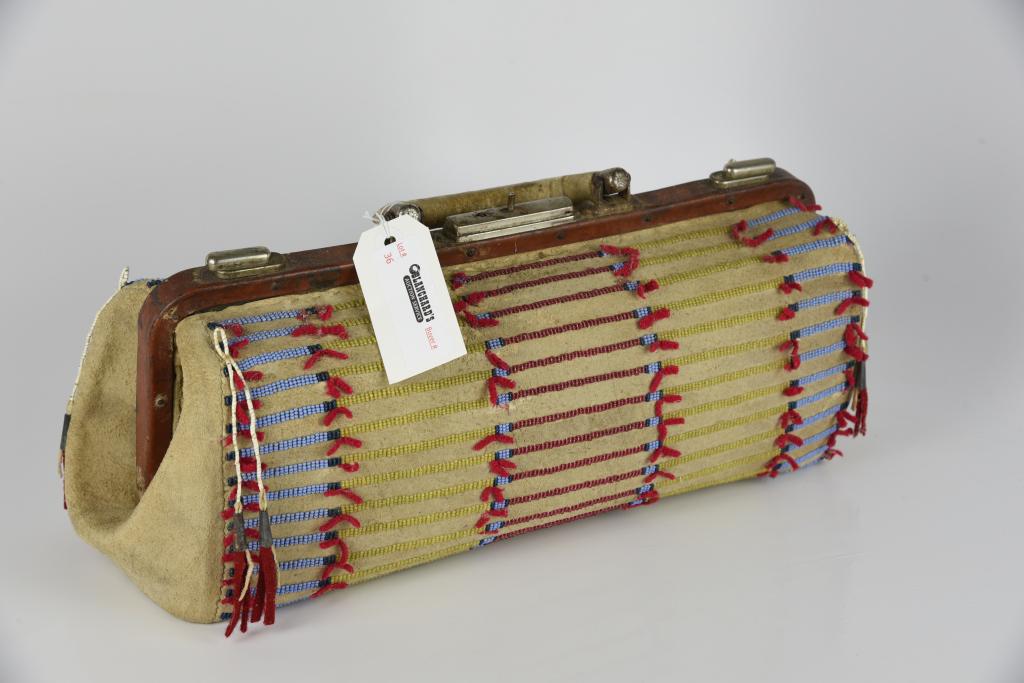Plaines Indian Doctor's Bag (1 of 5)