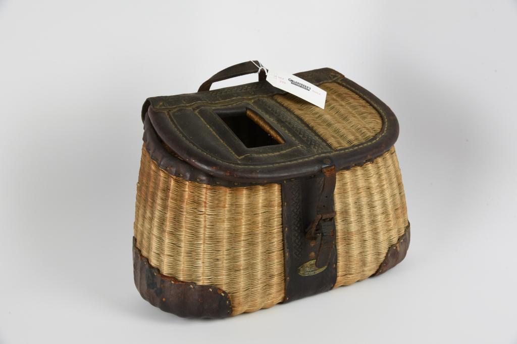 George Lawrence Leather Tooled Fishing Creel (1 of 3)