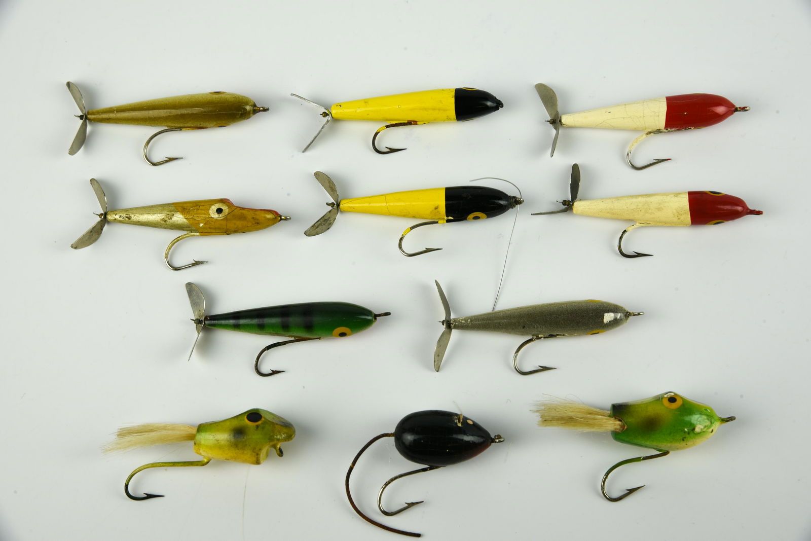 11 Shur-Luk Flyrod Lures (1 of 1)