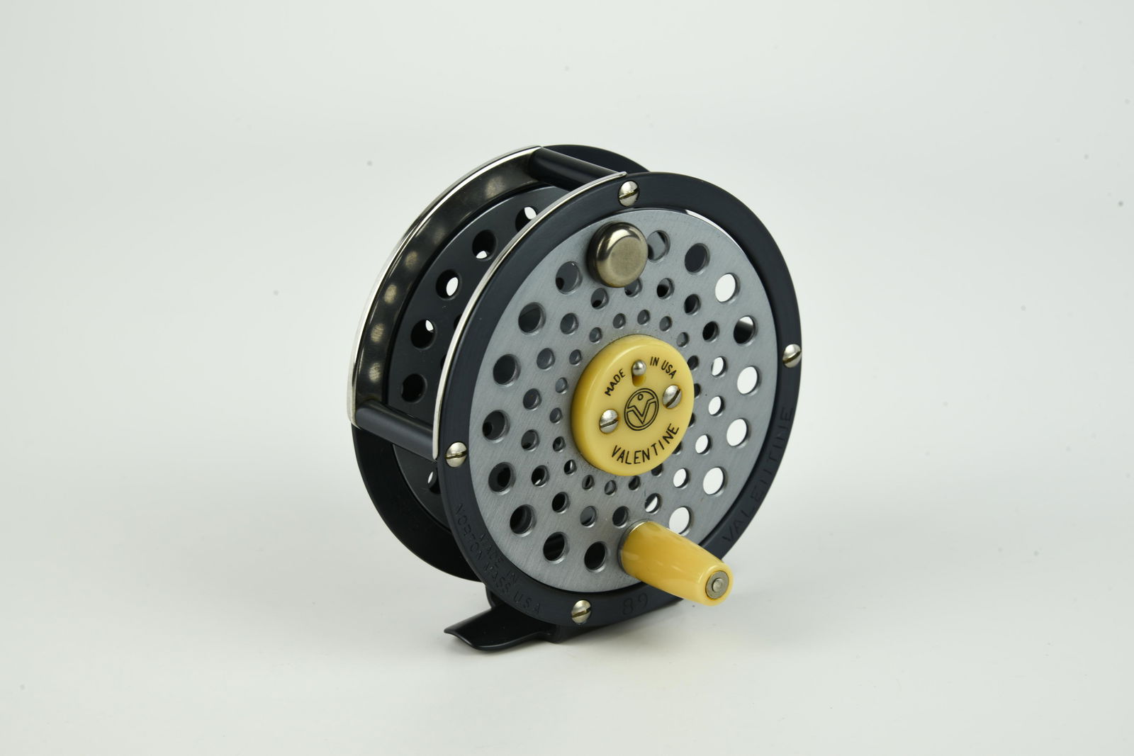 Valentine Model 89 Fly Reel (1 of 3)