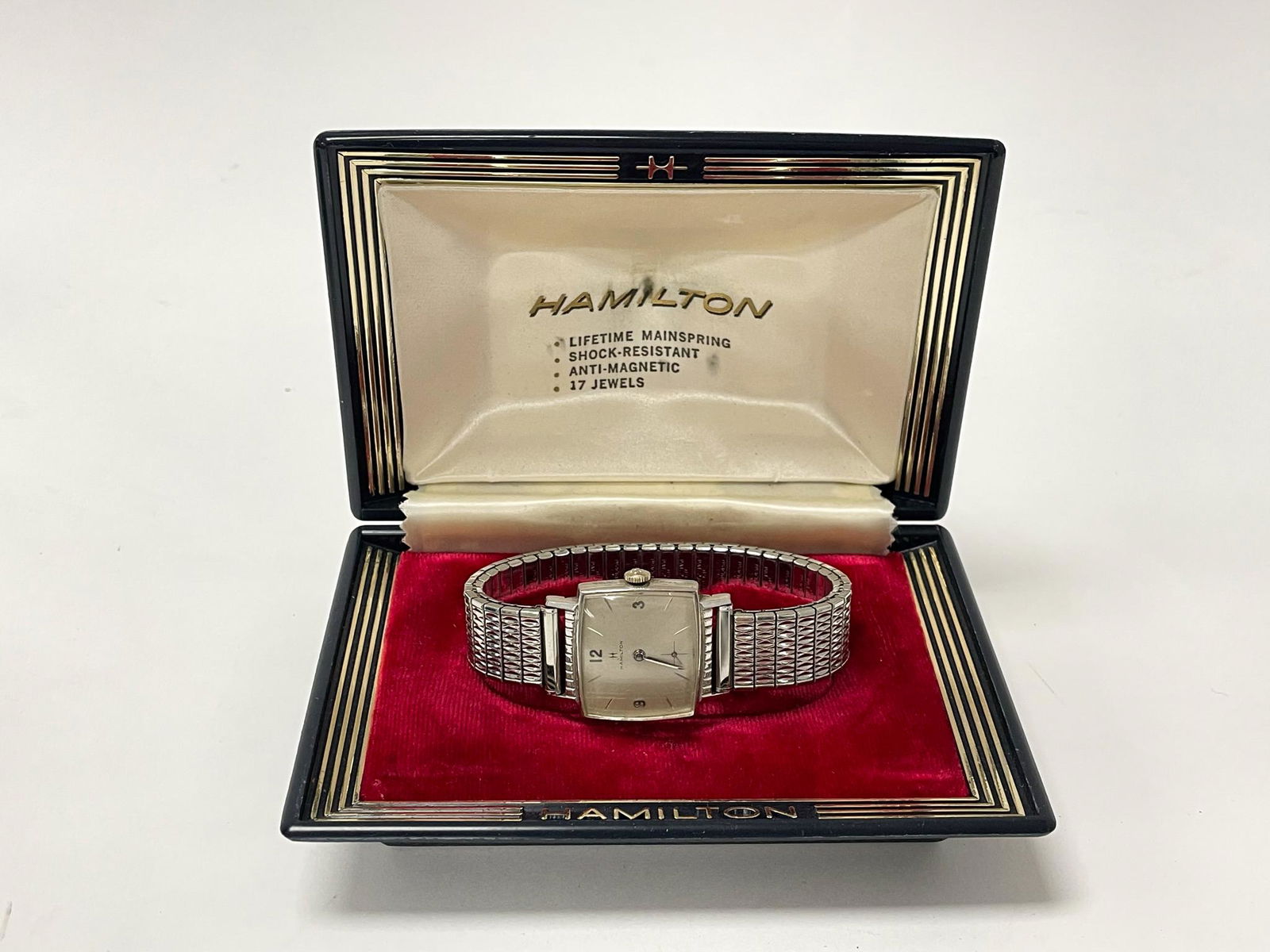 Hamilton 17 Jewel Wrist Watch: with expandable band and original box. All watches and clocks are sold as is.