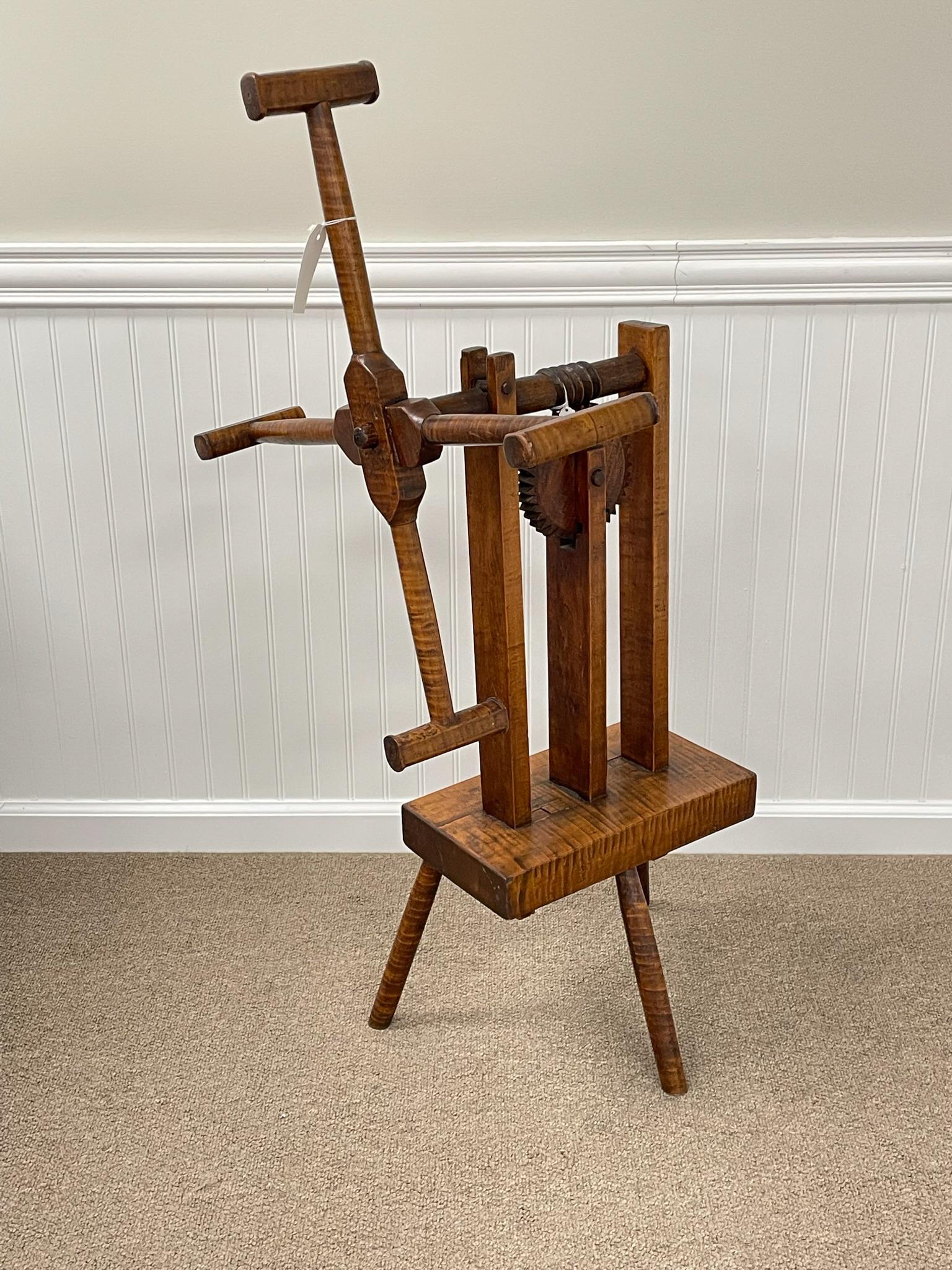 Tiger Maple Early American Yarn Winder (1 of 4)