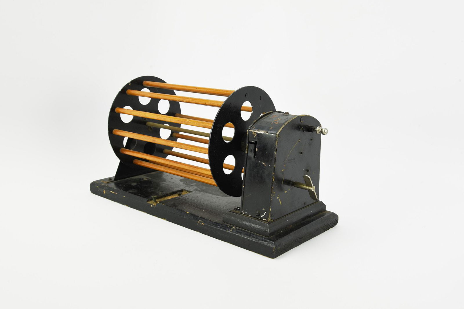 Vintage "Mechanical" Line Winder (1 of 3)