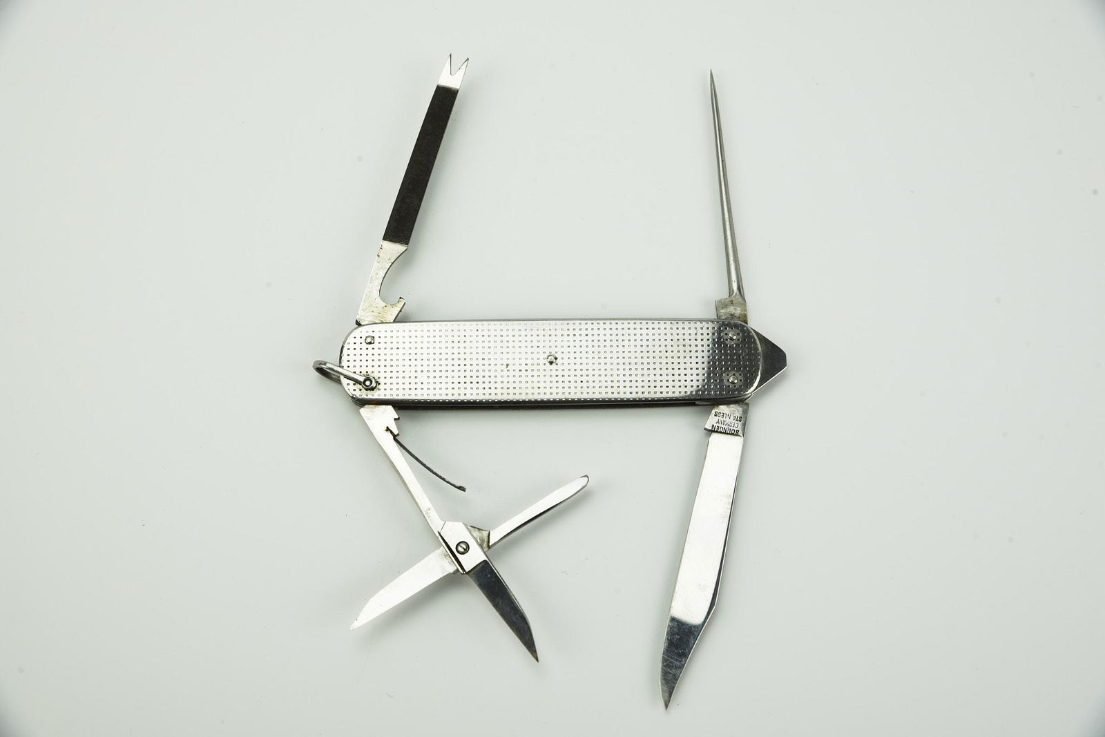 Fly Fisherman Folding Knife (1 of 2)