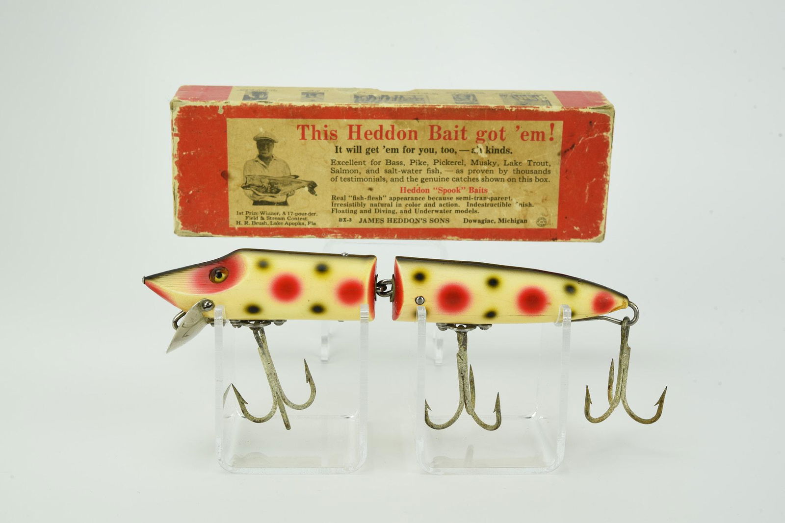Heddon 7350S Giant Jointed Vamp (1 of 4)
