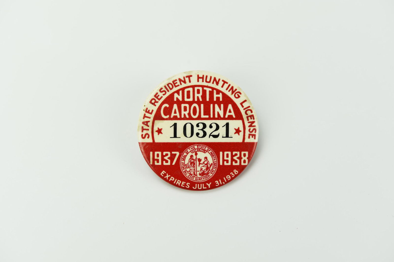 1937-1938 Hunting License Pinback Button (1 of 2)