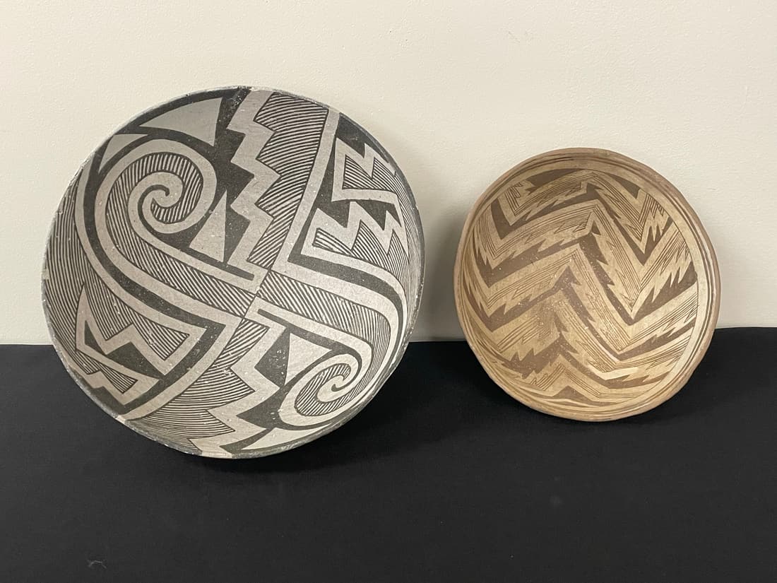 2 Southwestern Pottery Bowls (1 of 4)