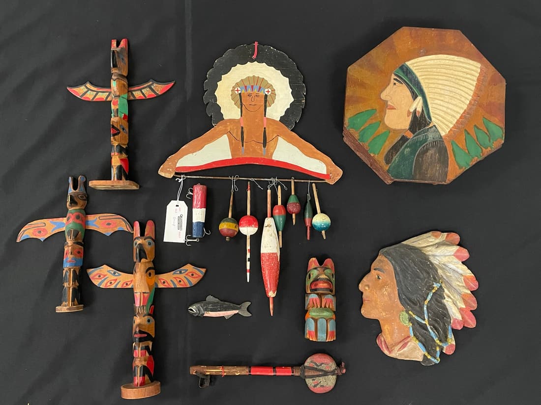 Native American Decorative Access. & Totem Poles (1 of 4)