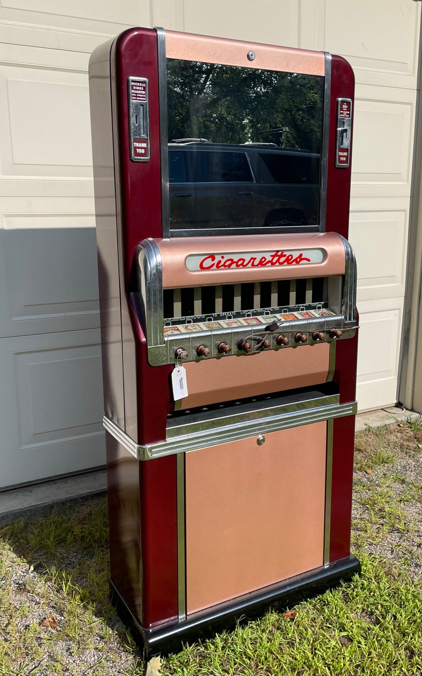 1950s Cigarette Vending Machine (1 of 11)