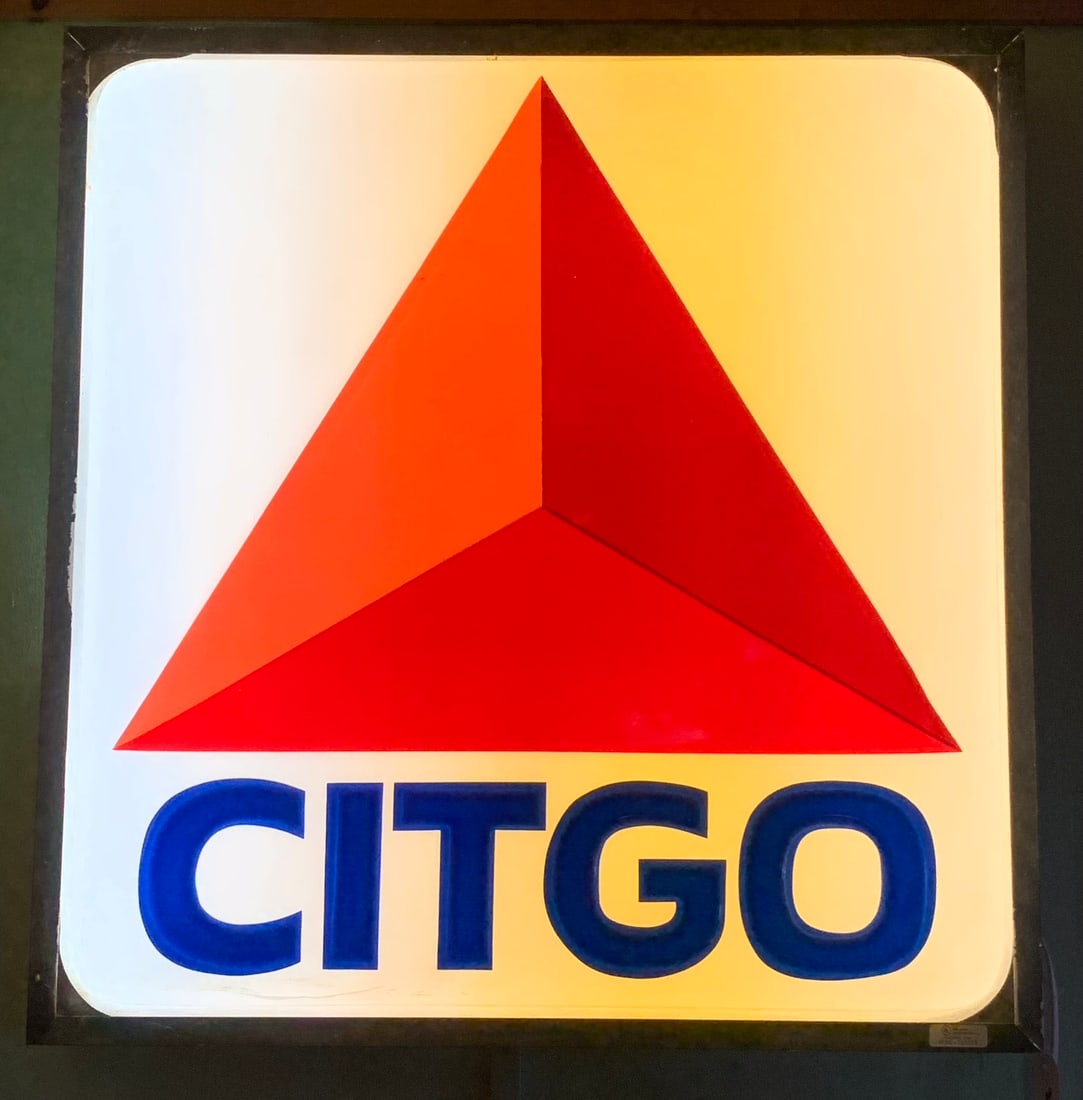 Citgo Lighted Gas Station Advertising Sign (1 of 5)