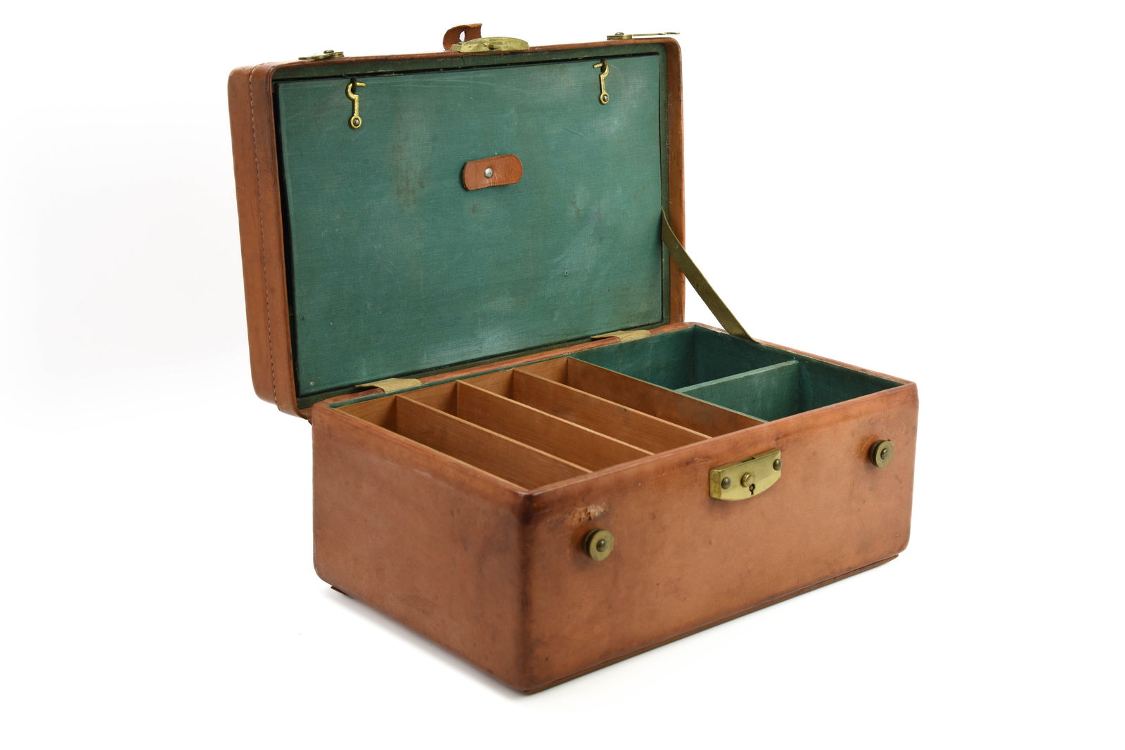 Early Leather Tackle Box (1 of 5)
