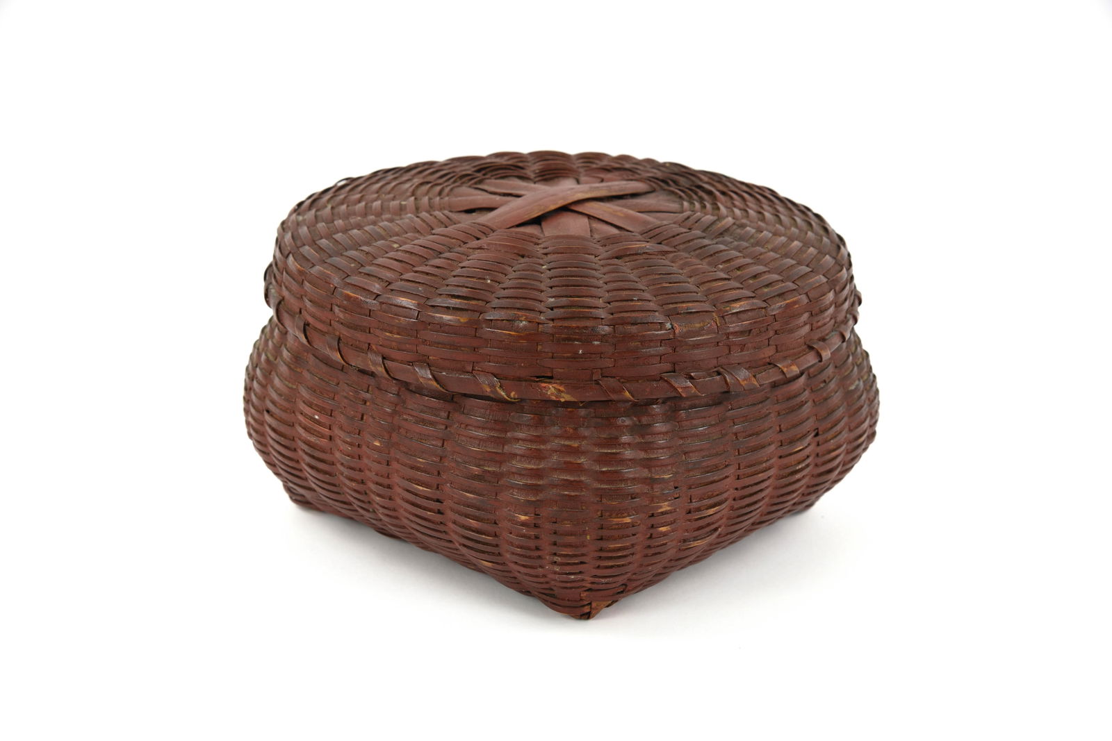 Red Painted Ash Splint Sewing Basket with Lid (1 of 3)