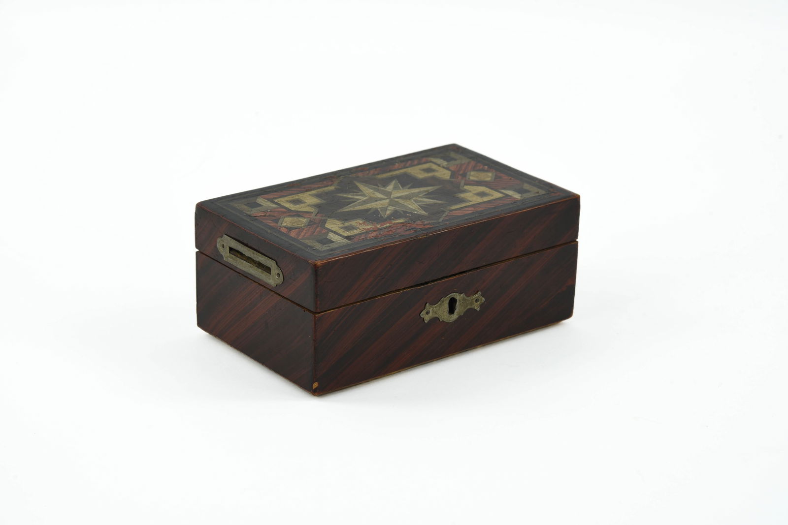 Pine Trinket Box with Compass Rose Decorated Lid (1 of 4)