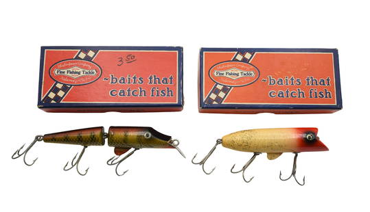 2 Boxed Shakespeare Lures: Pressed eye baits including a seldom seen Jack Smith, red/white with glitter, about VG+ with wear, a few touchups in flakes, couple of small bubbles and age lines. And a Jointed Egyptian Wobbler, phot