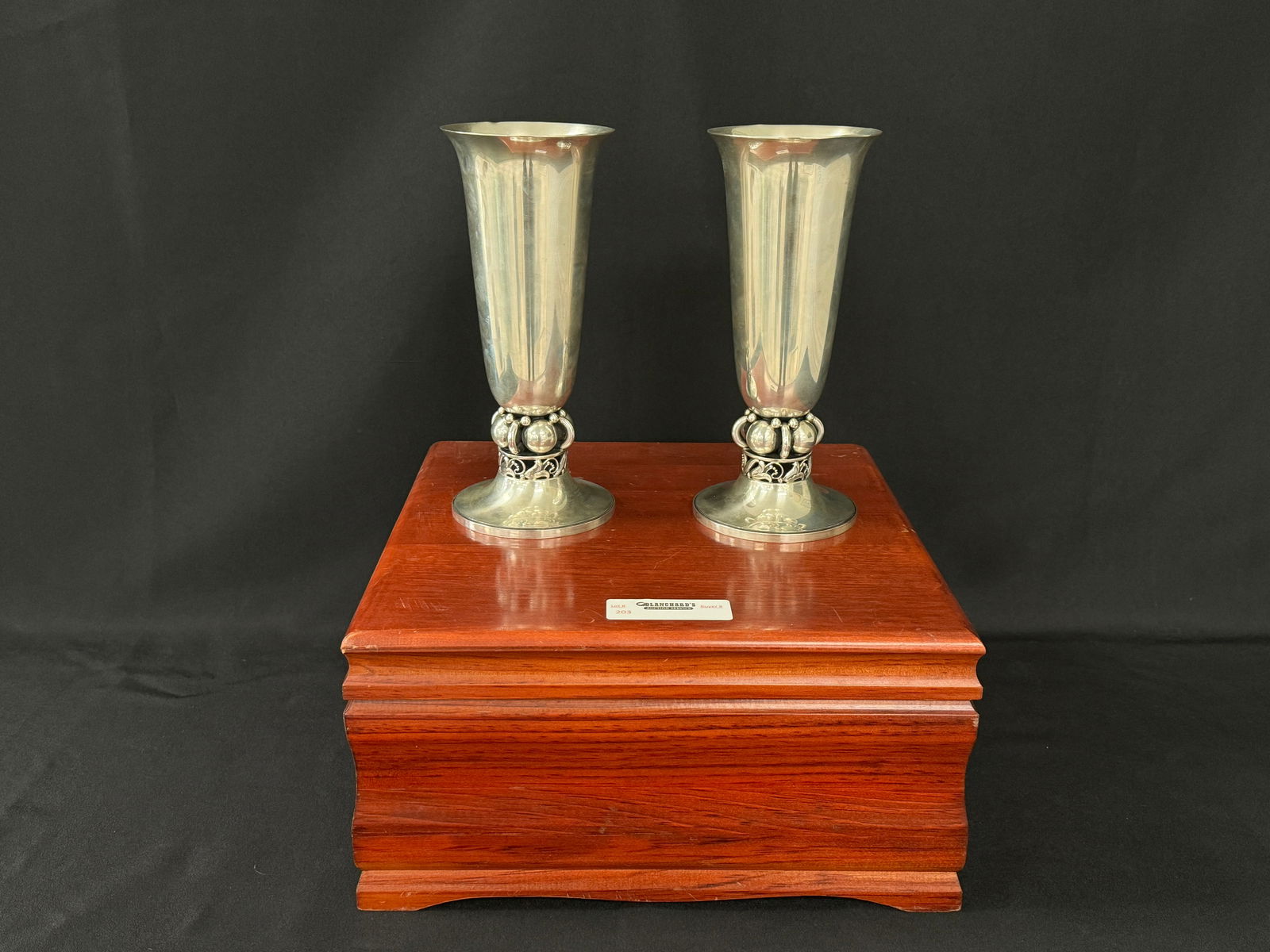 Pair of Lapaglia Sterling Silver Vases Model 118 (1 of 5)