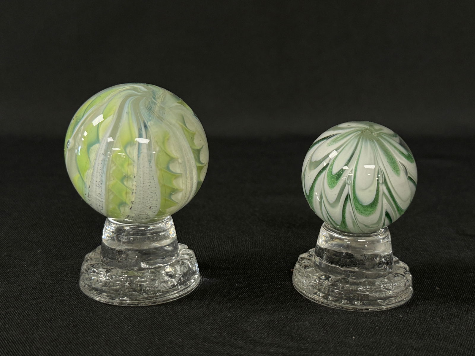 2 Steve Davis Contemporary Glass Marbles (1 of 3)