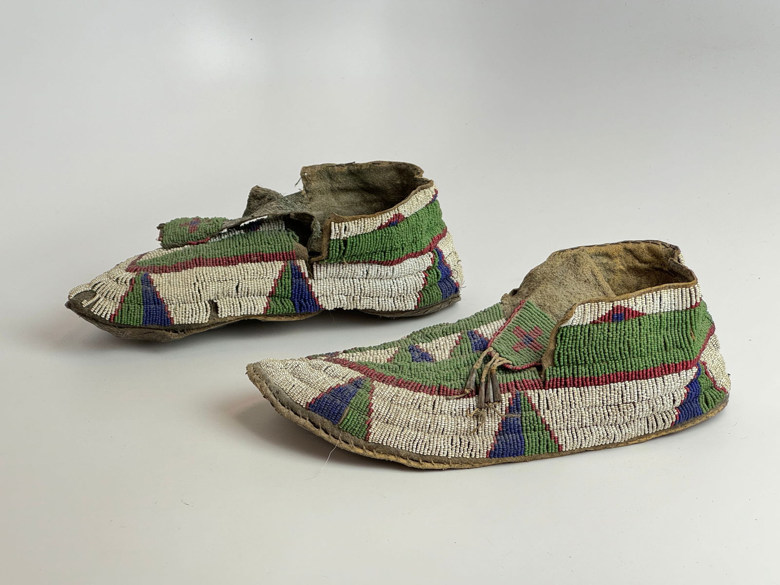 Early Native American Beaded Moccasins (1 of 4)