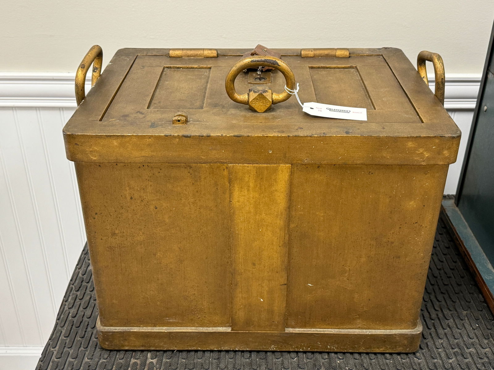 Wells Fargo Style Strong Box with Key (1 of 4)