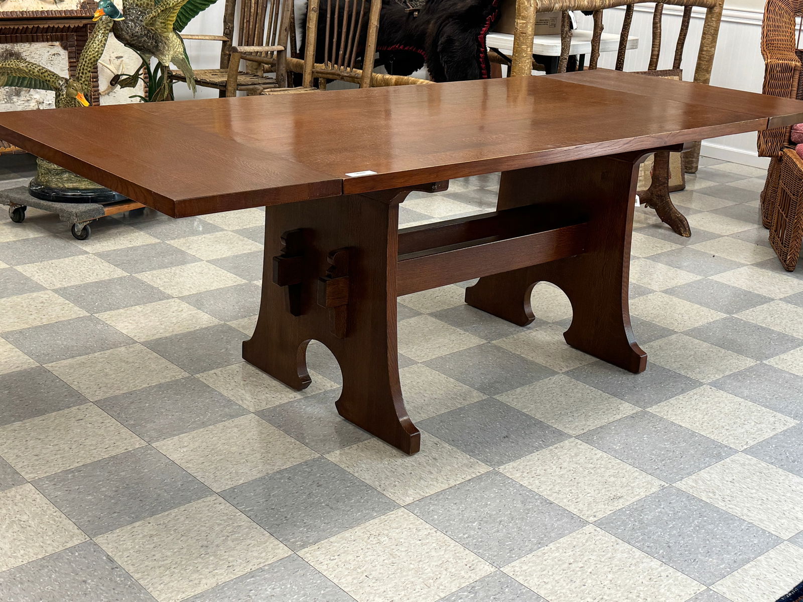 Stickley Mouse Hole Dinning Table (1 of 5)