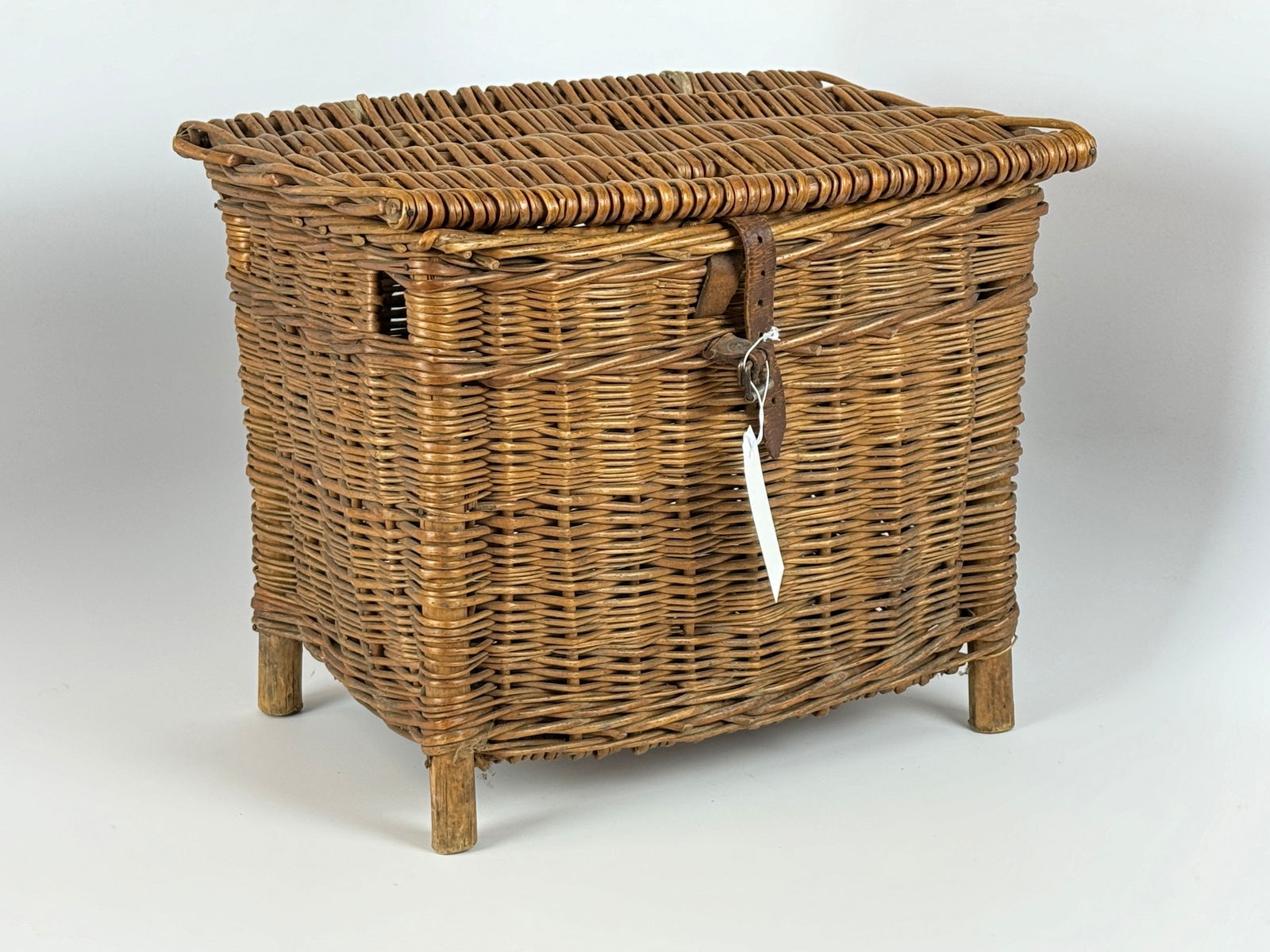 Wicker Boat Creel with Leather Strap (1 of 3)