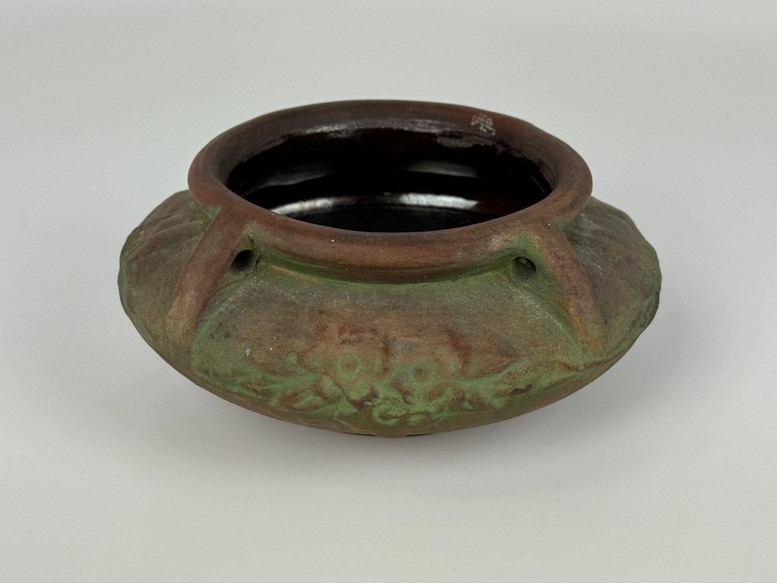 Peters and Reed Moss Aztec Hanging Basket Bowl: 5 1/2" diameter.