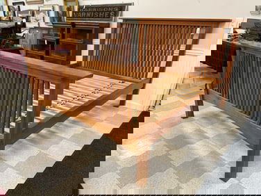 Cherry Queen Size Mission Style Bed