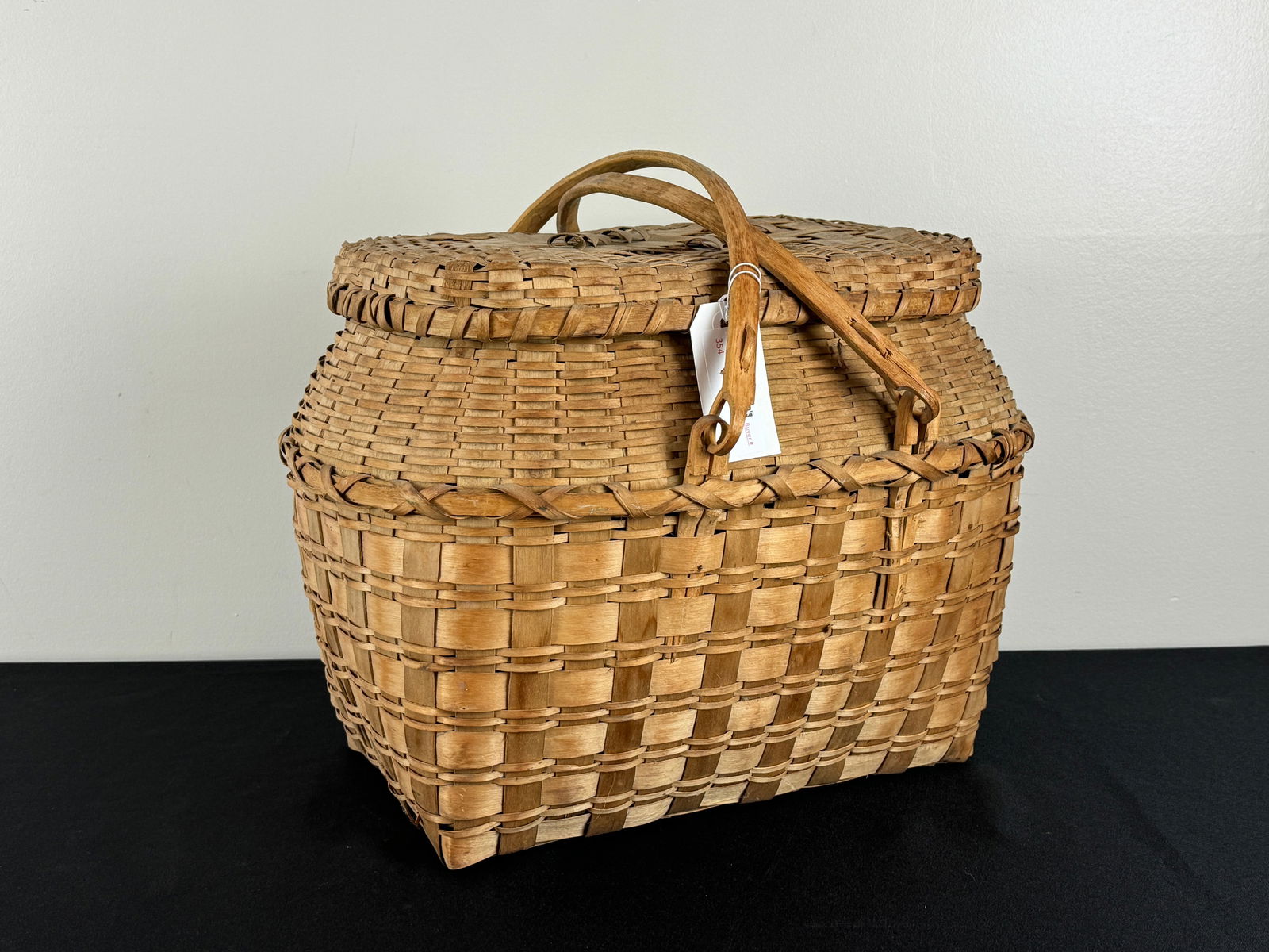 Mohawk Swing Handle Covered Basket (1 of 4)