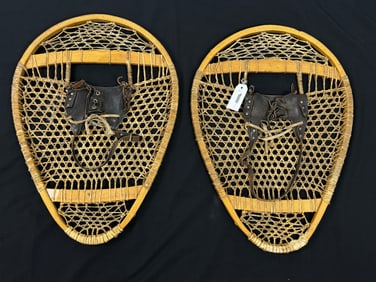 Pair of Bear Paw Faber Snowshoes