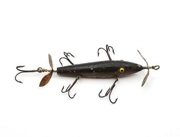 Early Pflueger Wizard Wooden Minnow