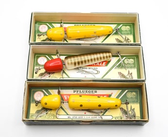 3 Boxed Pflueger Musky Globes