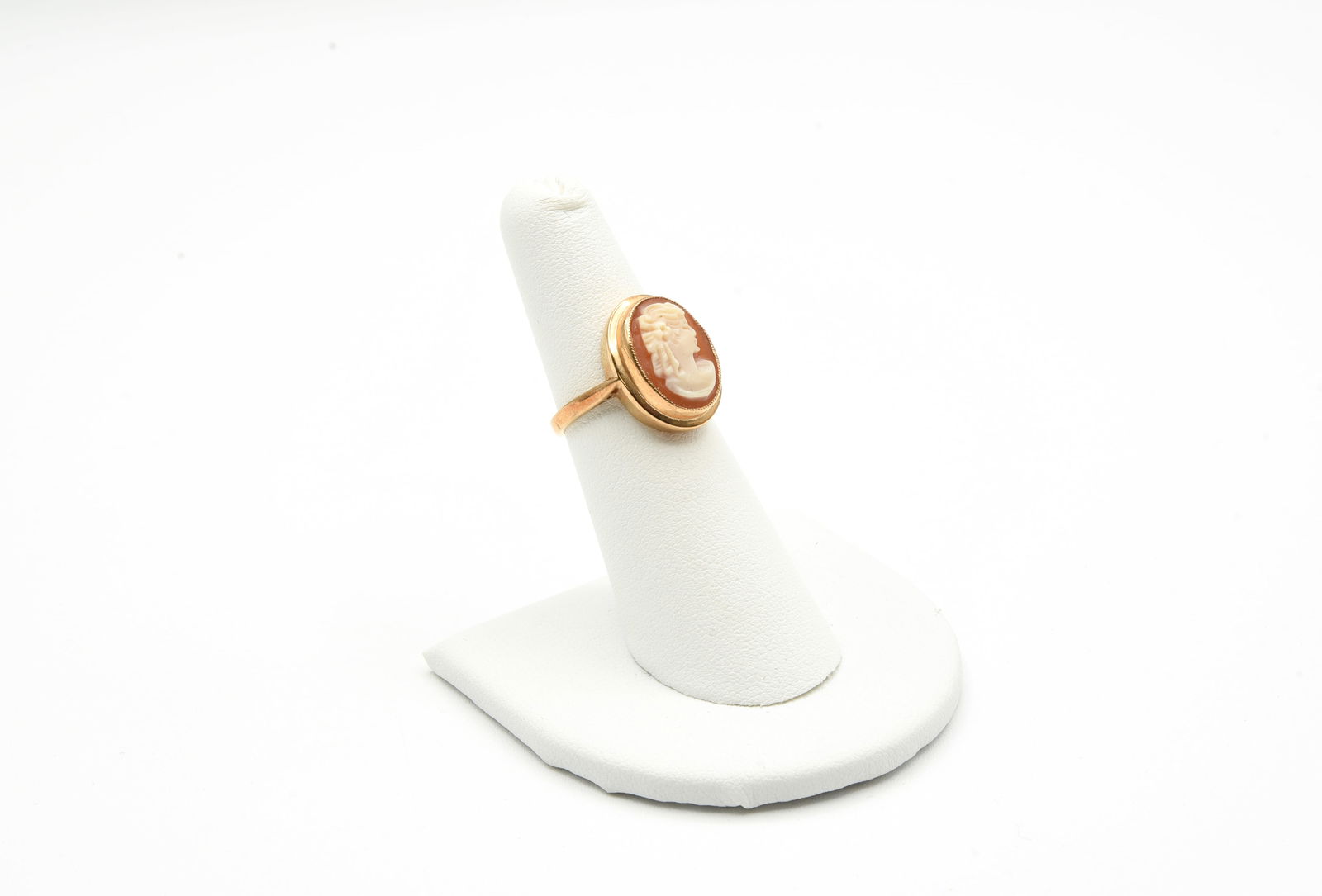 14kt Gold Shell Cameo Ring (1 of 6)