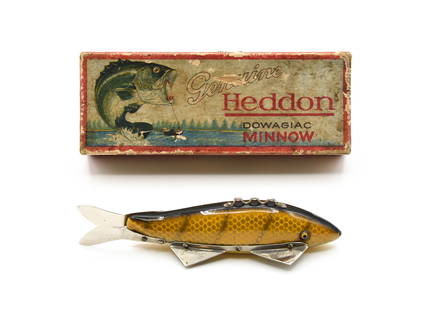 Early Heddon 4-Point Ice Decoy: Finished in an extremely rare pattern with features of both pike scale and perch scale - bright yellow netting over gold, thin diagonal side stripes, and aluminum separating the scale pattern from the