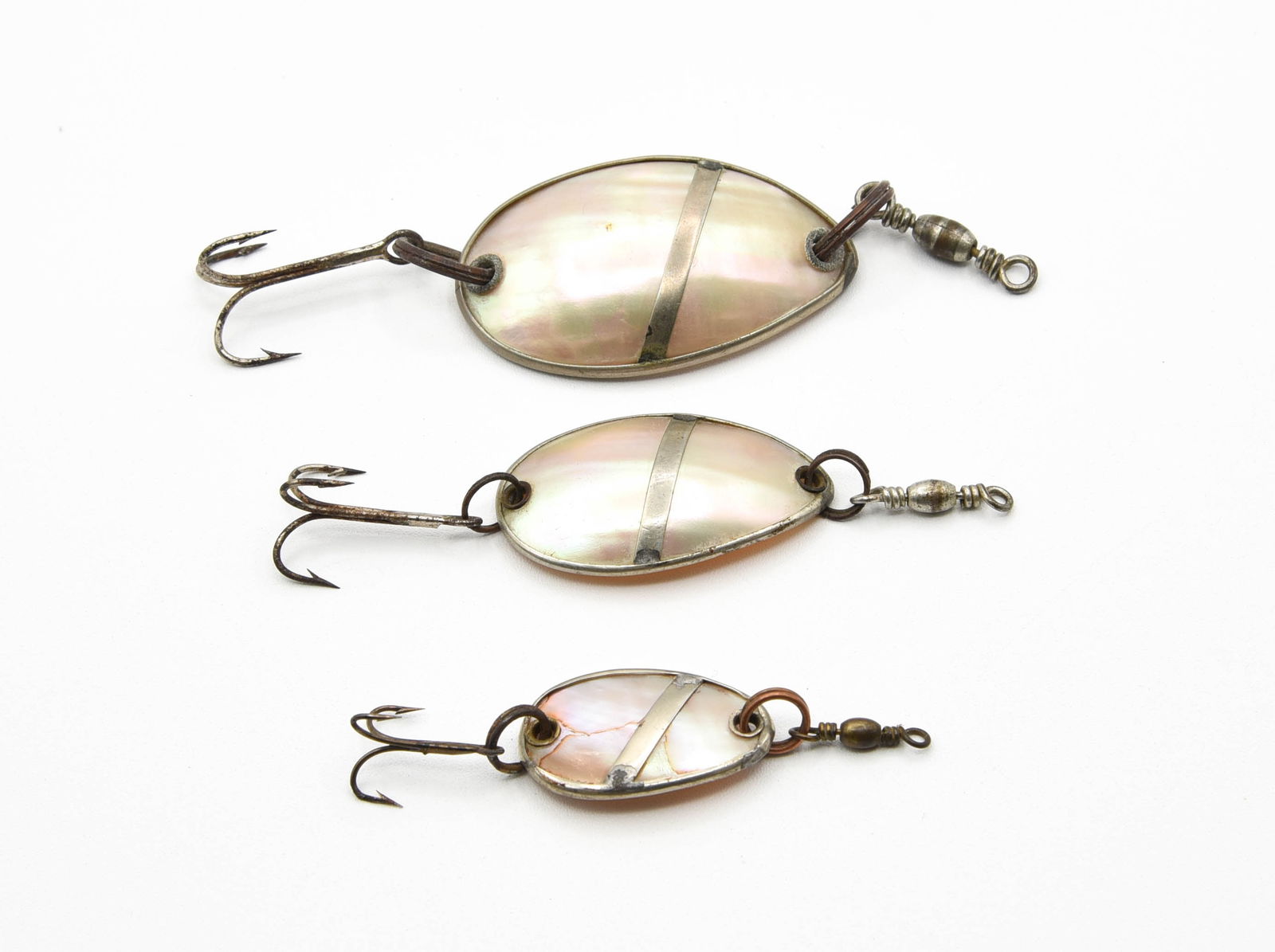 Early Henry Skinner "Sun-Ray" Pearl Spinners (1 of 2)