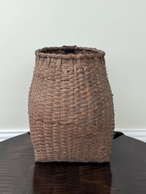 Early Adirondack Pack Basket