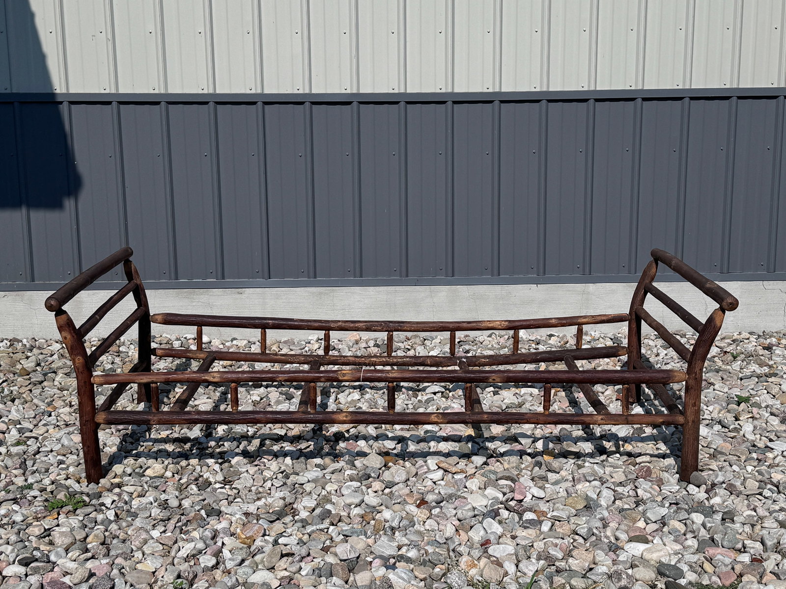 Rustic Hickory Furniture Co. Day Bed (1 of 4)