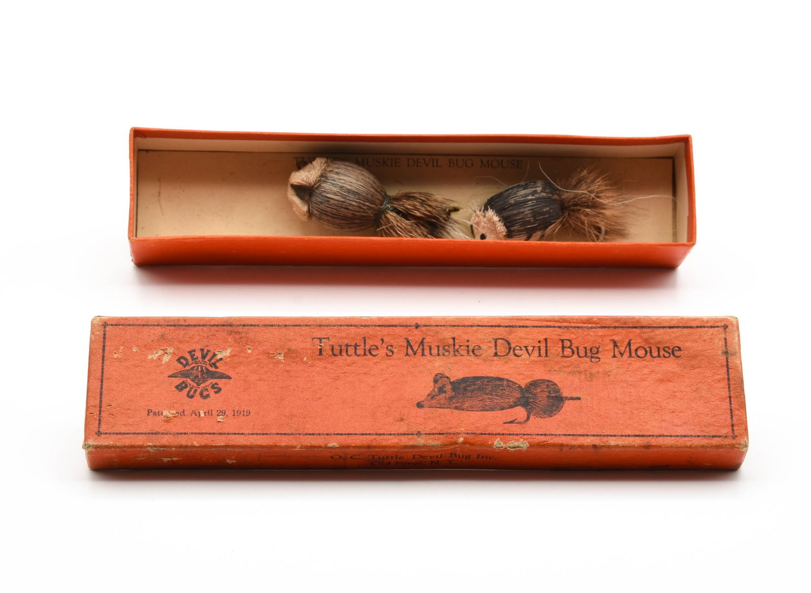Tuttle's Muskie Devil Bug Mouse Box (1 of 2)