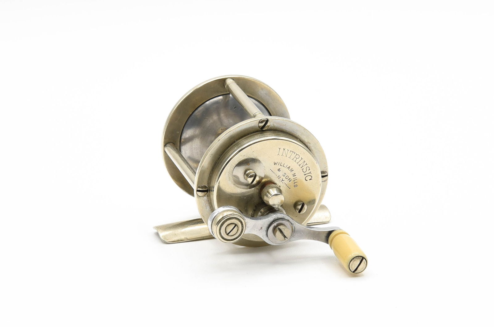 William Mills & Son Intrinsic Casting Reel (1 of 3)