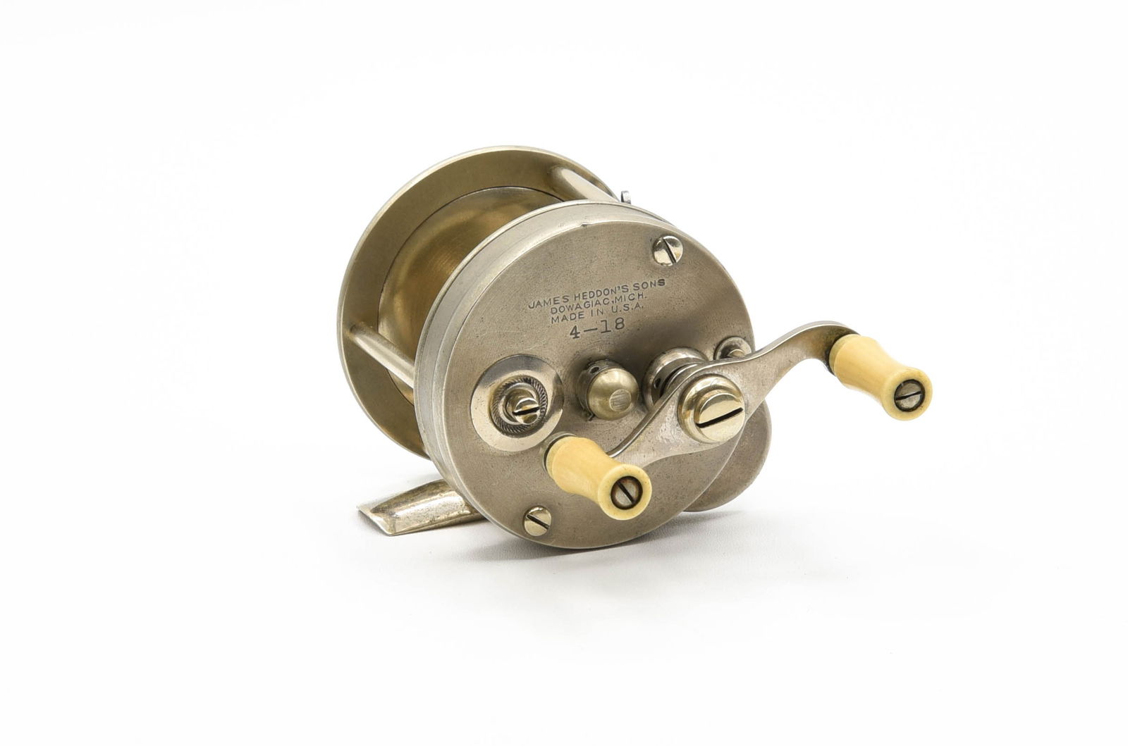 Heddon Model 4-18 Casting Reel (1 of 3)