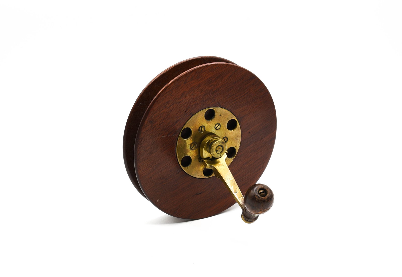 Rare J. Konigsberg Wood Trolling Reel: Issued patent number 715,274 in 1902, this invention of Joseph Konigsberg of Manhattan, New York is in Ex- condition, marked only "Pat. Apl'd For" on the brass crank arm. With a 6" diameter, this all 