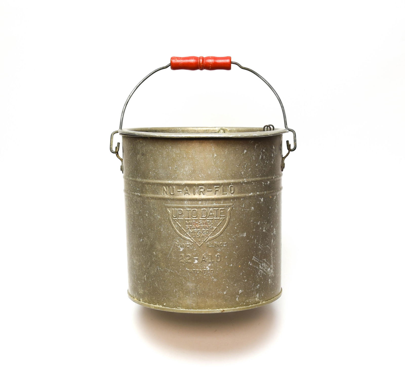 Early Nu-Air-Flo Minnow Bucket (1 of 2)