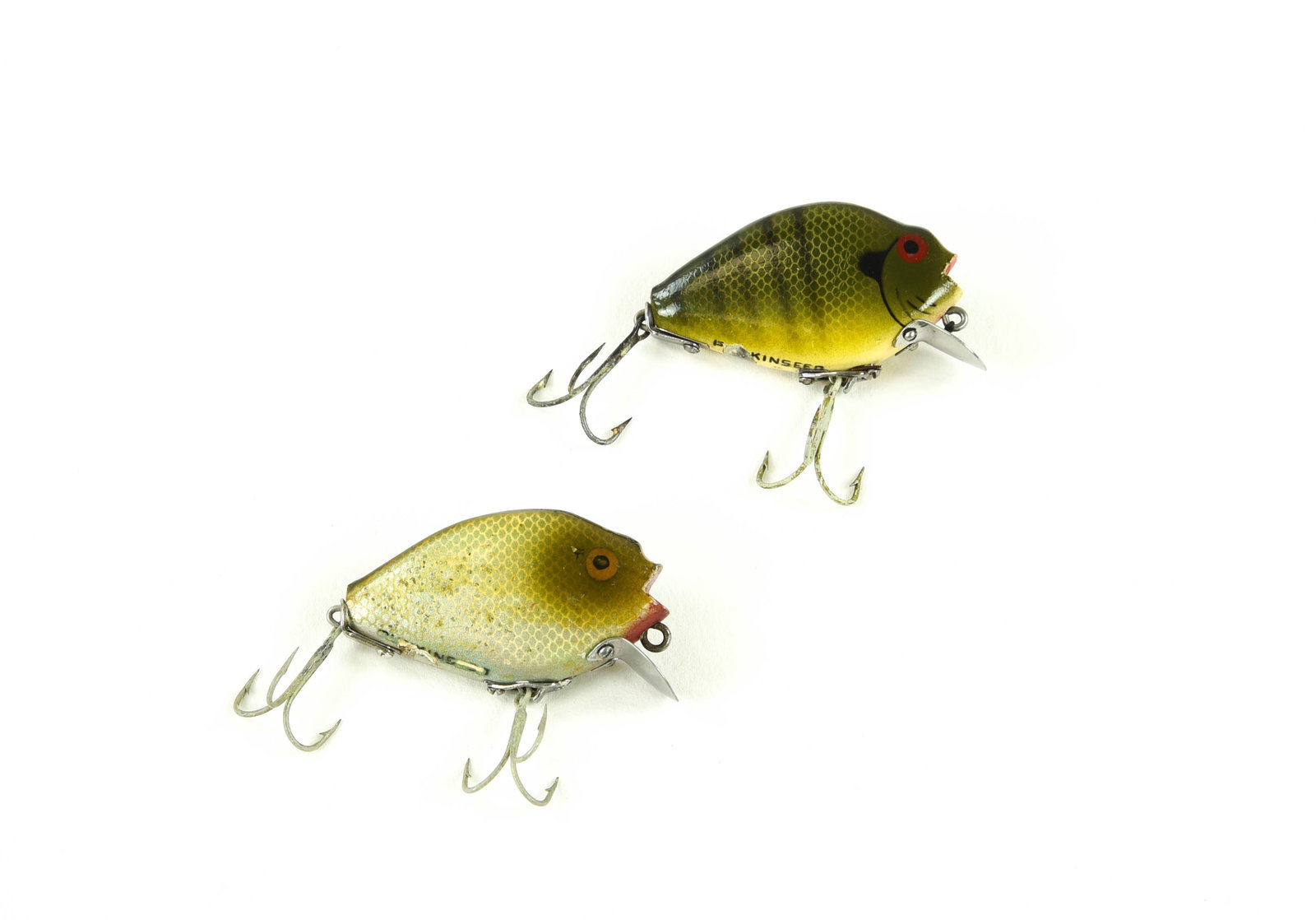 2 Heddon 740 Punkinseeds: Both with stenciled belly and 2pc hardware, colors include: rockbass, bright and shiny, near Ex- with paint off the belly weight, couple small lip nicks and light wear, and early shad, VG-/VG due to w