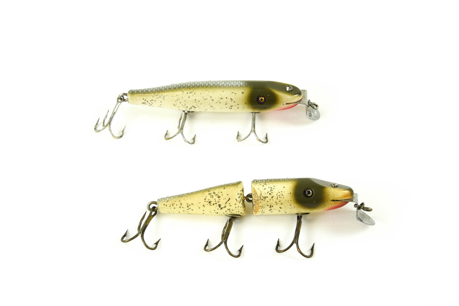 2 Creek Chub Pikies: Finished in silver flash, both a rarely seen variation with the "Creek Chub Pikie" stamp on the belly rather than on the back. Both with good glass eyes, Ex-, 2618 is VG+. A factory novelty that few c