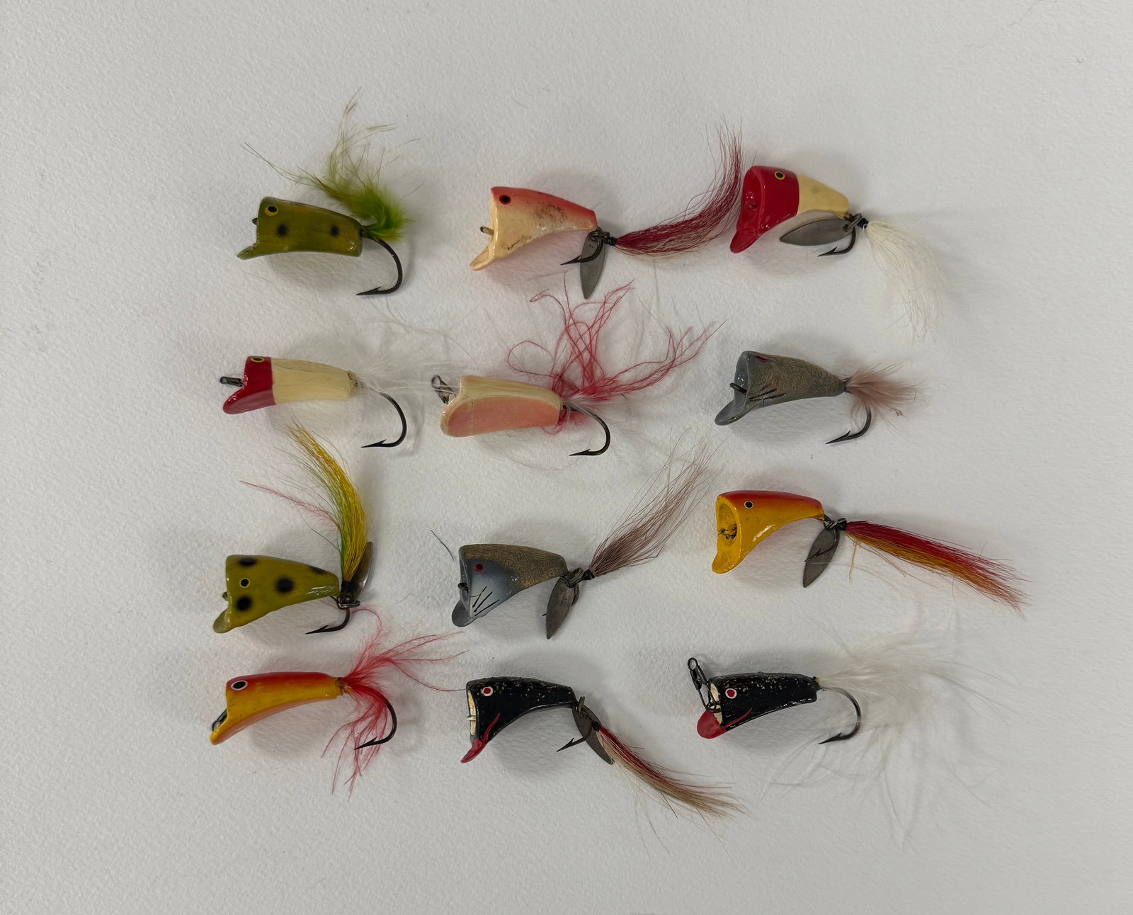 Weber Flyrod Pop-N-Wigls: 6 matched sets of the cataloged colors, each with a feather tail Pop-N-Wigl & a spinnered Pop-N- Wigl, including the hard to find mouse finish with hand painted whiskers and flocked body. Condition