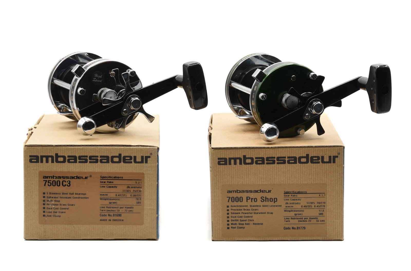 2 Boxed Ambassadeur Casting Reels: 7000 Pro Shop, green finish, unfished Ex in the correct marked box with oil, wrench, rod clamp and paperwork, and a model 7500 C3, silver finish, unfished Ex in the correct marked box with oil, wrench
