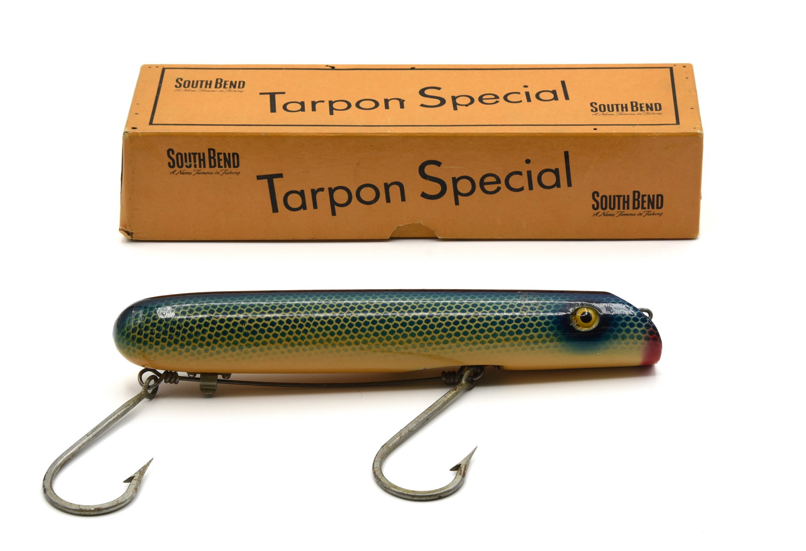 South Bend Tarpon Special: One of South Bend's largest lures, the Tarpon Special was a very short production bait - only listed from 1951 to 1953. Made from a Tarp-Oreno body but with very different rigging and a belly hollow a