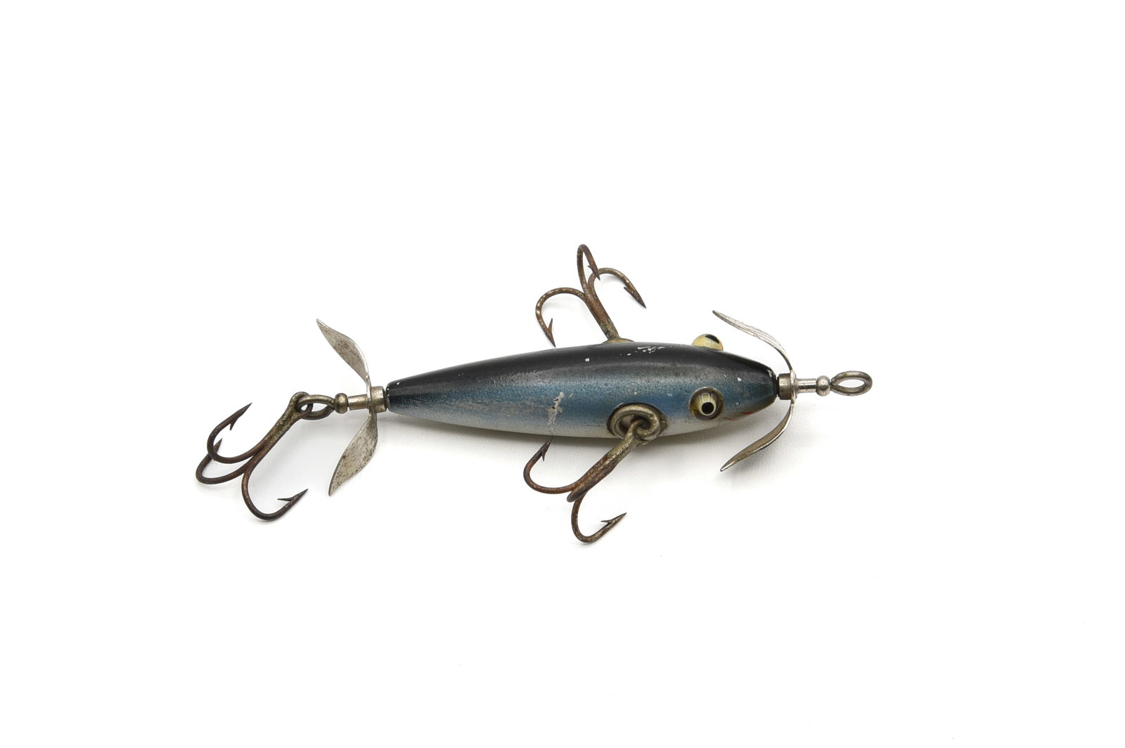 Pflueger 3hk Neverfail Minnow: Finished in rarely seen blended blue back aluminum with hand painted gill marks, just over 2 3/4", rigged with Neverfail hardware, good glass eyes and straight line PFLUEGER marked front spinner. Cond