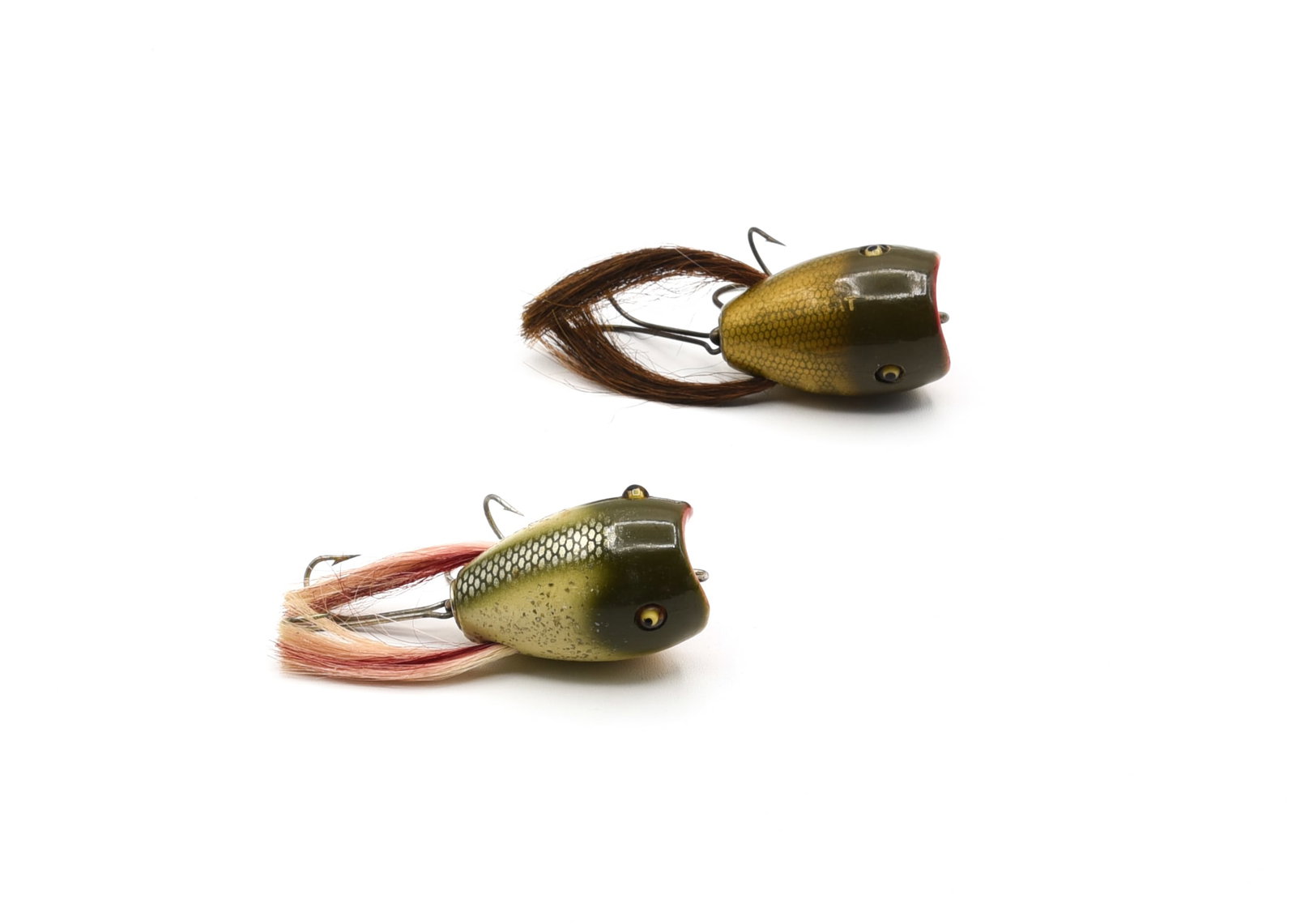 Creek Chub Surface Dingbats: Each with good glass eyes and original hair "legs". Includes silver flash and pikie scale, both grading about Ex- due to light wear/soiling, a few tiny dings/nicks, hair a bit thin and age lines.