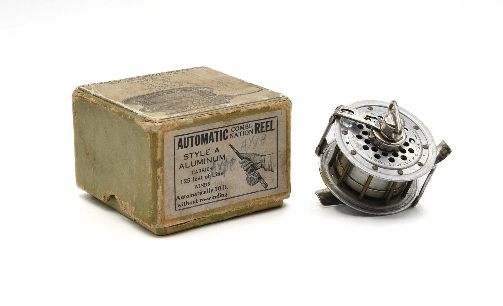 Boxed Yawman & Erbe Automatic Reel (1 of 3)