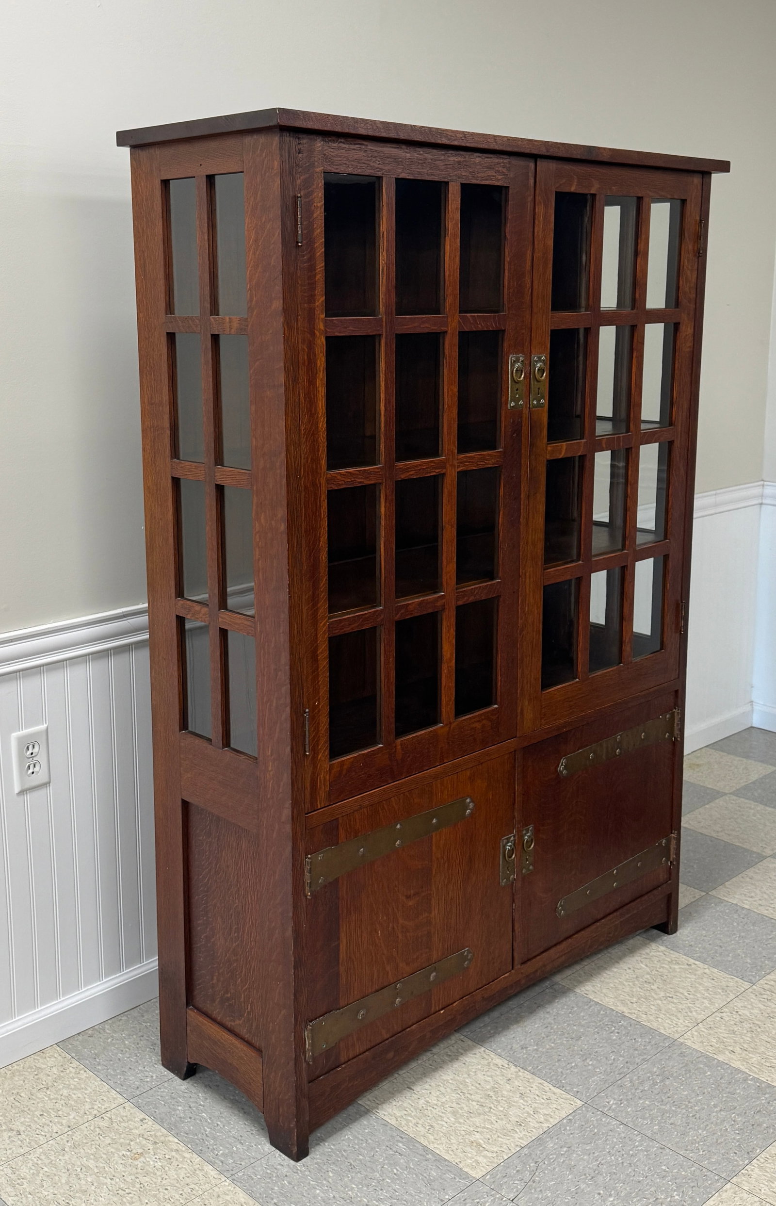 Stickley China Cabinet Model 629 (1 of 8)